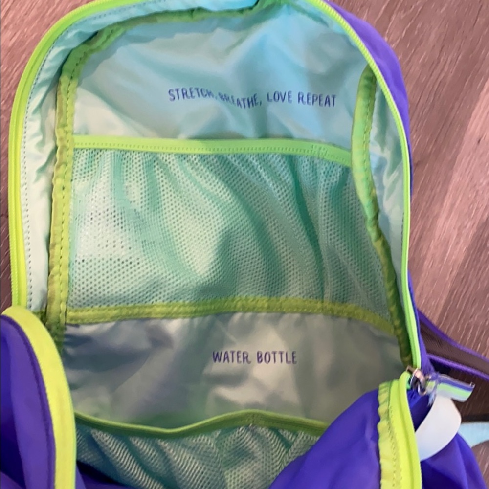 Backpack - Picture 4 of 4